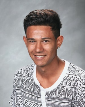 Senior Giovanny Soto