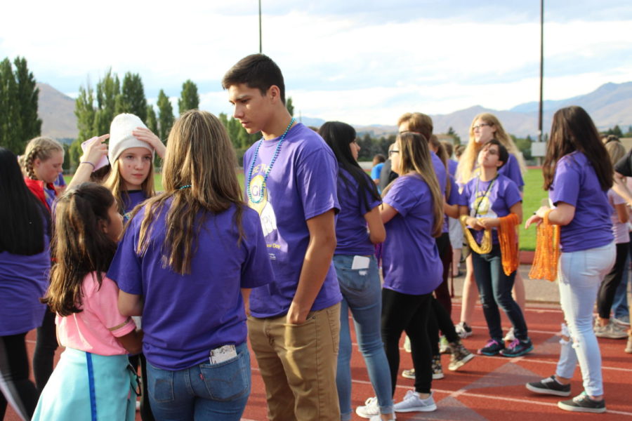 Community raises suicide awareness at Be The Light walk